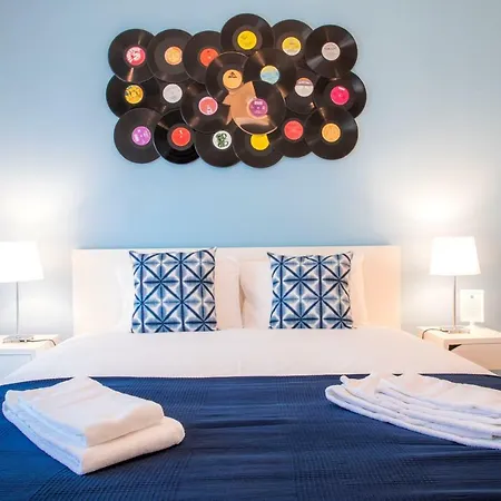 Vinyl Flat Bed & Breakfast - Rooms-2